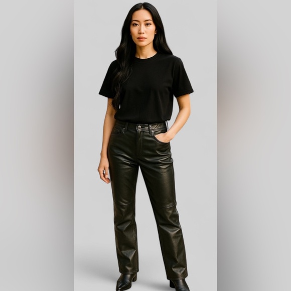 Abercrombie & Fitch The 90’s Straight Ultra High Rise 26/2 Vegan Leather Pants - Picture 1 of 10